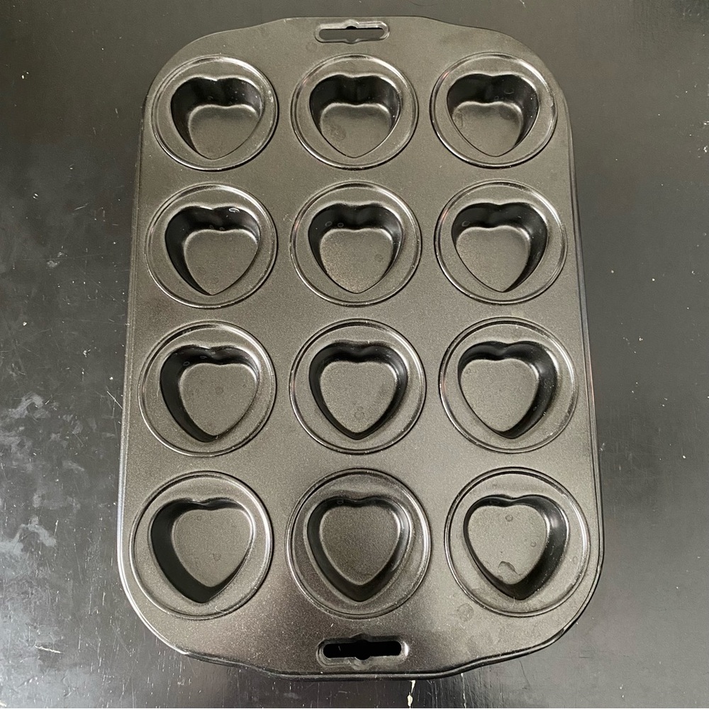 Mini Heart Pan